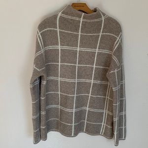 Talk about COZY striped sweater size Medium